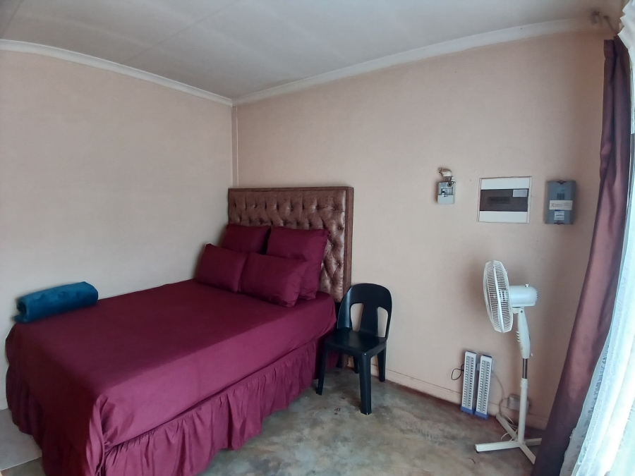 2 Bedroom Property for Sale in Tlhabane West North West